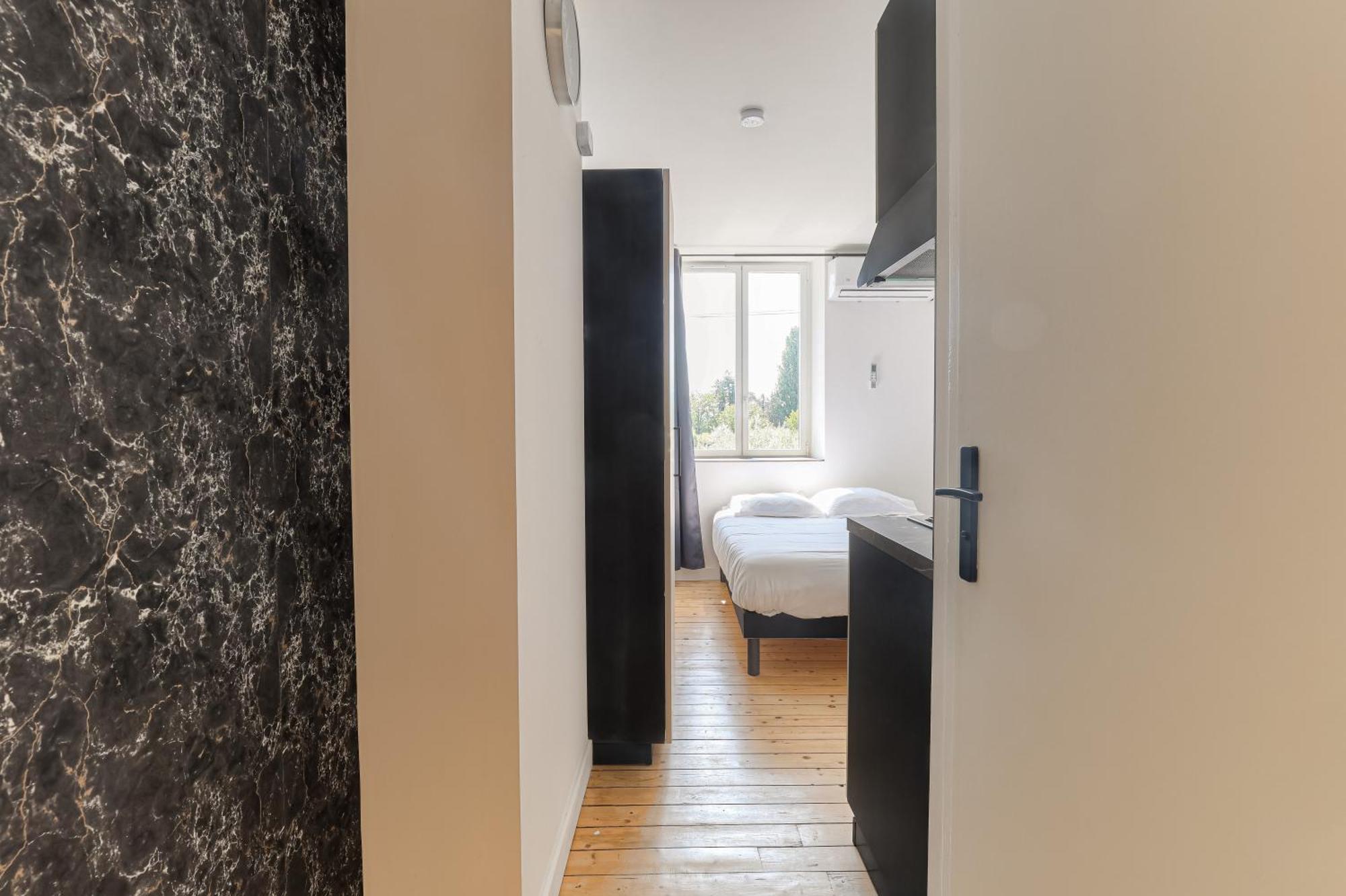 Le Berlin - Les Appartements De L'Olivier Loyettes ภายนอก รูปภาพ